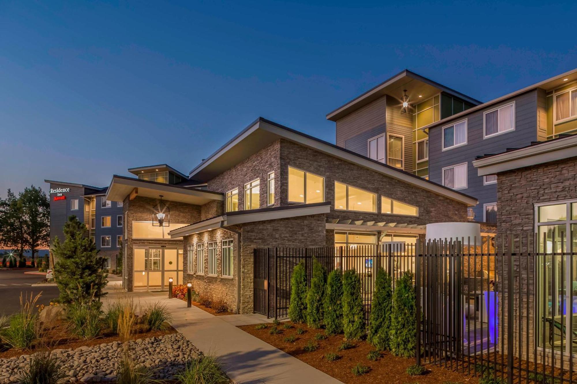 Residence Inn By Marriott Portland Hillsboro/Brookwood Exteriör bild