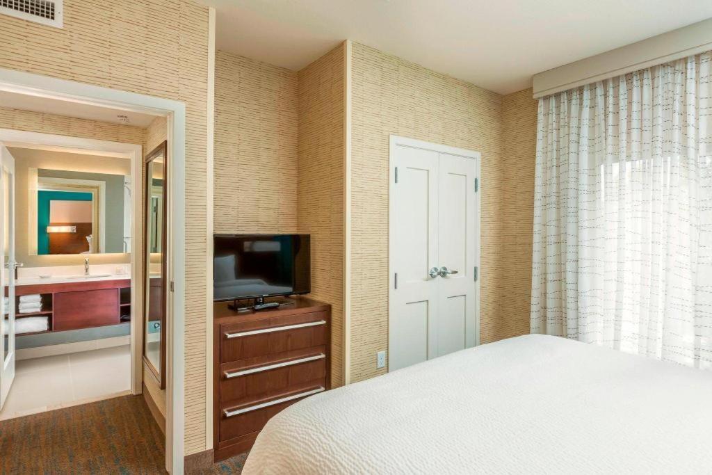 Residence Inn By Marriott Portland Hillsboro/Brookwood Exteriör bild