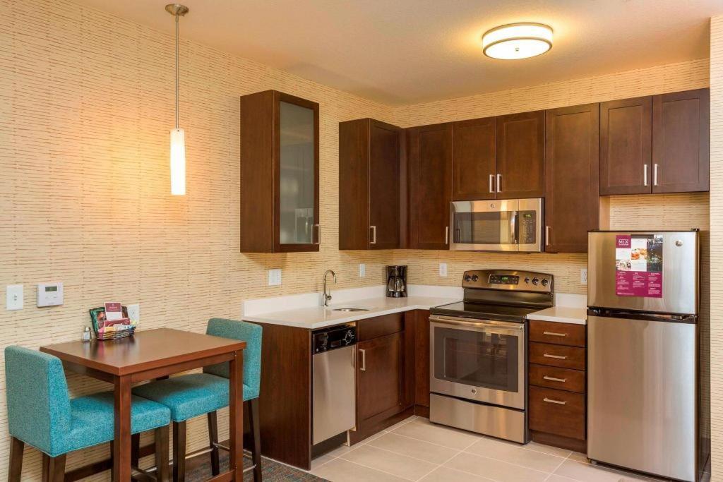 Residence Inn By Marriott Portland Hillsboro/Brookwood Exteriör bild