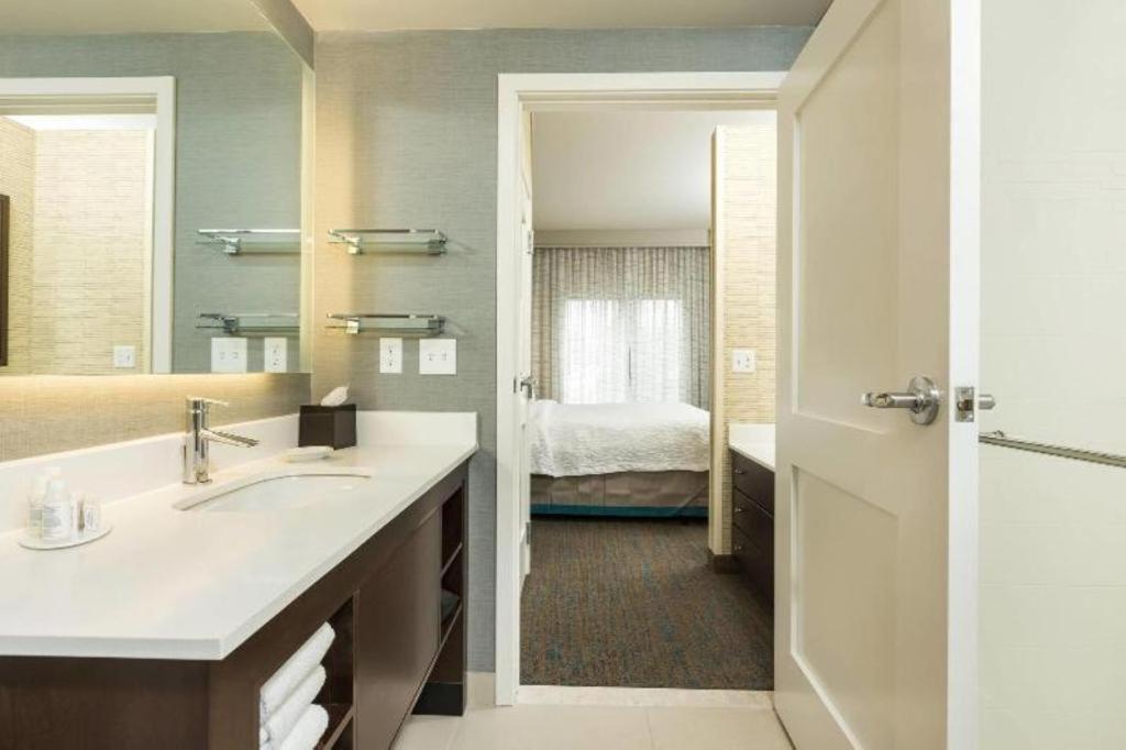 Residence Inn By Marriott Portland Hillsboro/Brookwood Exteriör bild